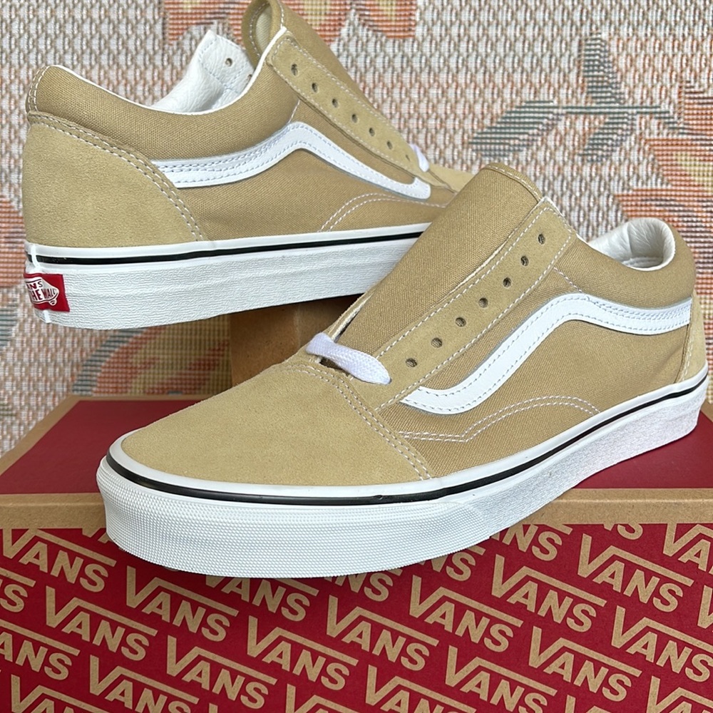 Vans WMNS Old Skool
Taos Taupe
VN0A3WKTYUU
Sneakers G